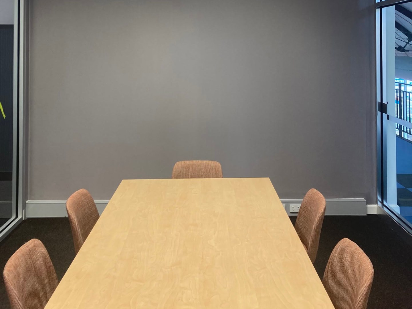 Office interior repainted with minimal disruption to the business